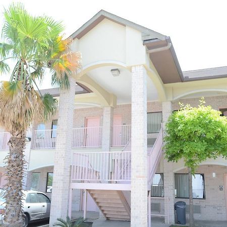 Texan Inn & Suites Louetta Buitenkant foto