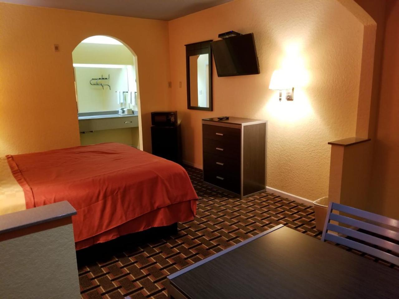 Texan Inn & Suites Louetta Buitenkant foto