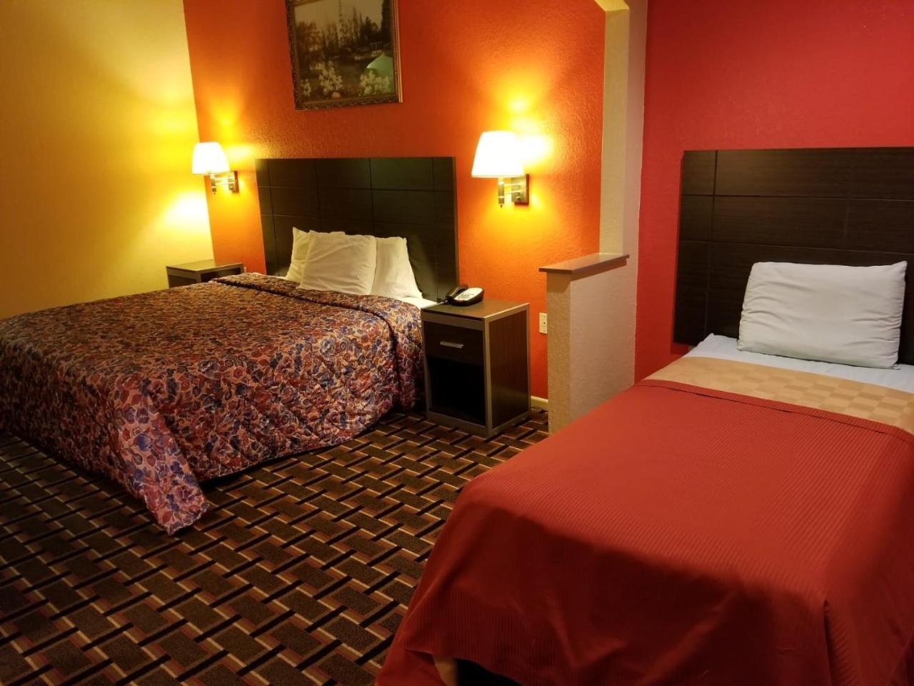 Texan Inn & Suites Louetta Buitenkant foto