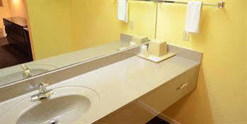Texan Inn & Suites Louetta Buitenkant foto