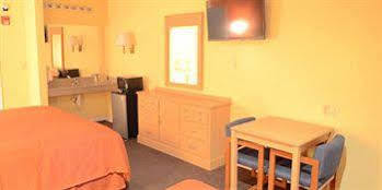 Texan Inn & Suites Louetta Buitenkant foto